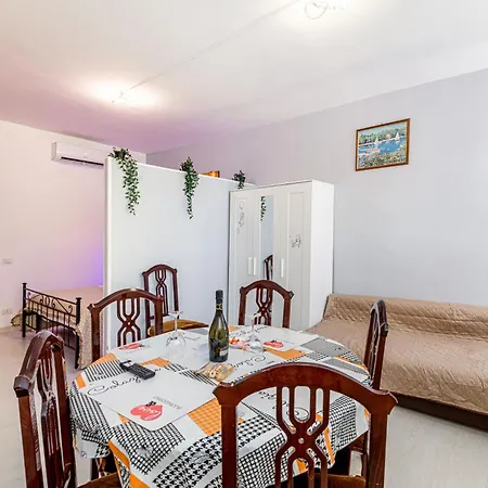 Deluxe Pantheon Apartamento