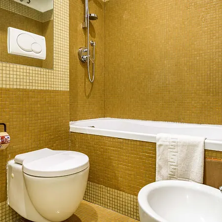 Deluxe Pantheon Apartment *